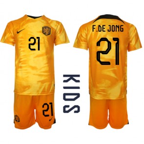 Nederländerna Frenkie de Jong #21 kläder Barn VM 2022 Hemmatröja Kortärmad (+ korta byxor)